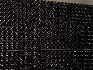 Champagne Jacques SONNETTE - Bouteilles tassées dans nos caves Champagne Jacques SONNETTE - Bouteilles tassées dans nos caves